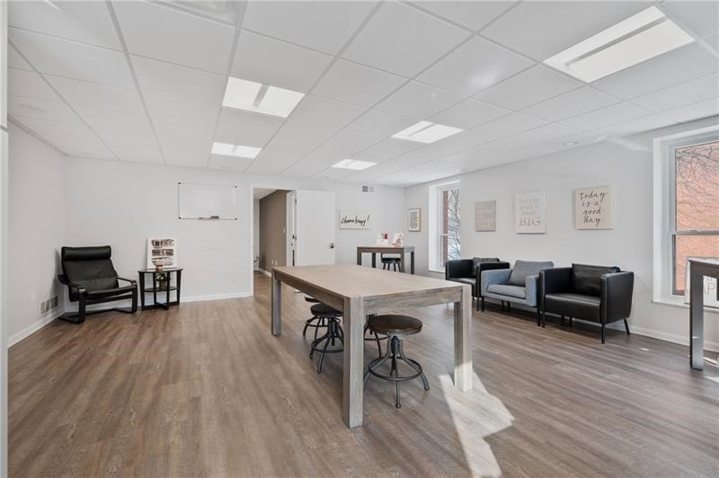 Ross Twp, Pennsylvania 15237, United States, ,Commercial,Active,111656