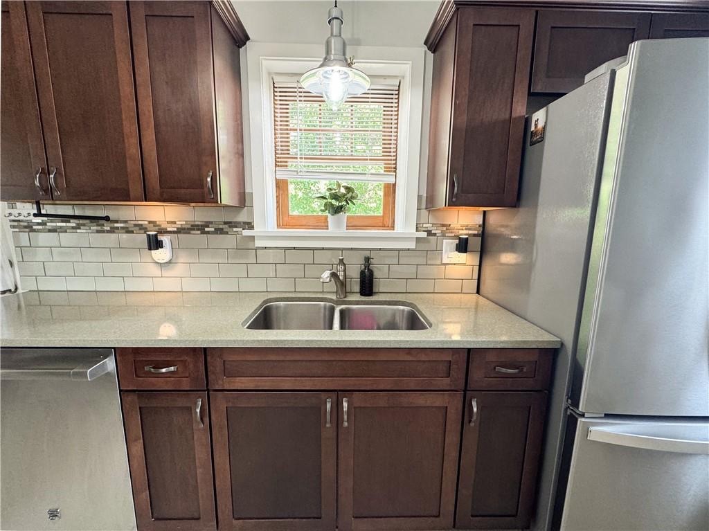 East Bethlehem, Pennsylvania 15348, United States, 2 Bedrooms Bedrooms, ,2 BathroomsBathrooms,Residential,Active,153558