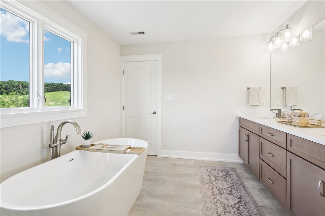 Marshall, Pennsylvania 15005, United States, 5 Bedrooms Bedrooms, ,6 BathroomsBathrooms,Residential,Active,240409