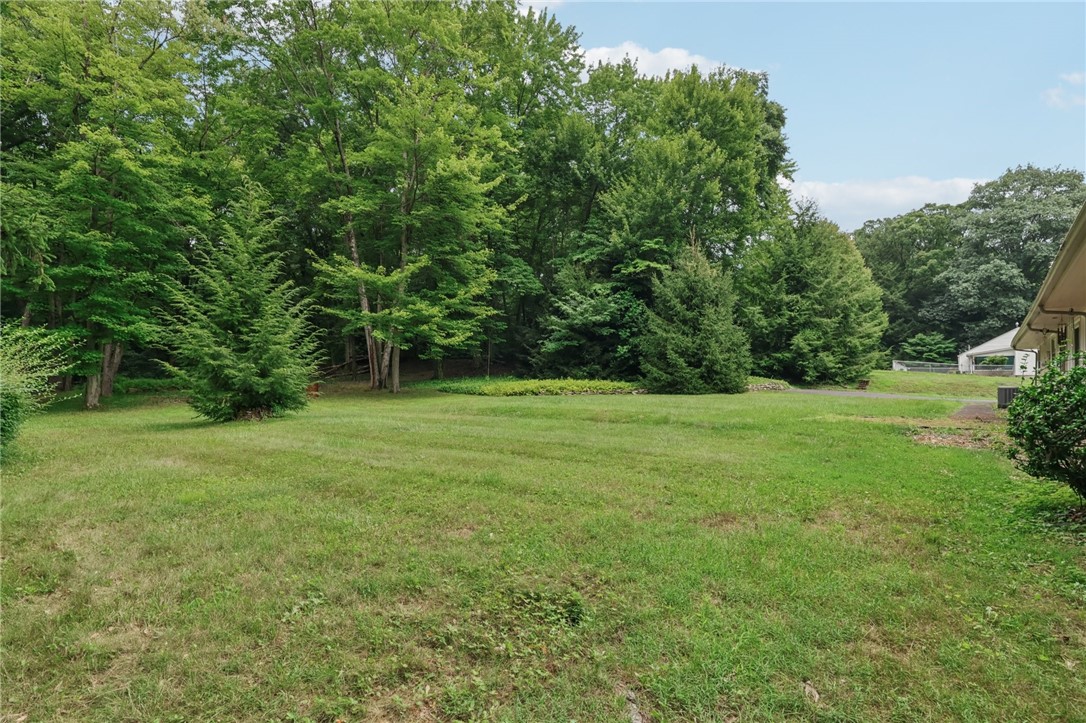 215 E Maitland Ln