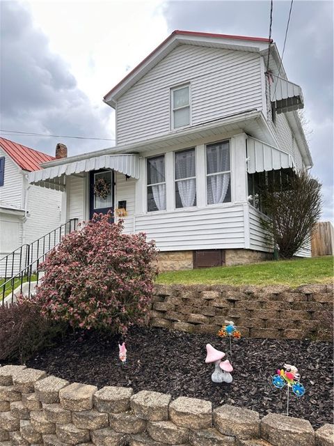 Photo for 564 Race St