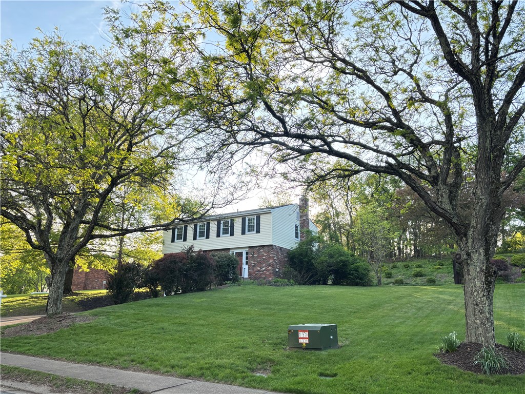 1537 Field Club Dr