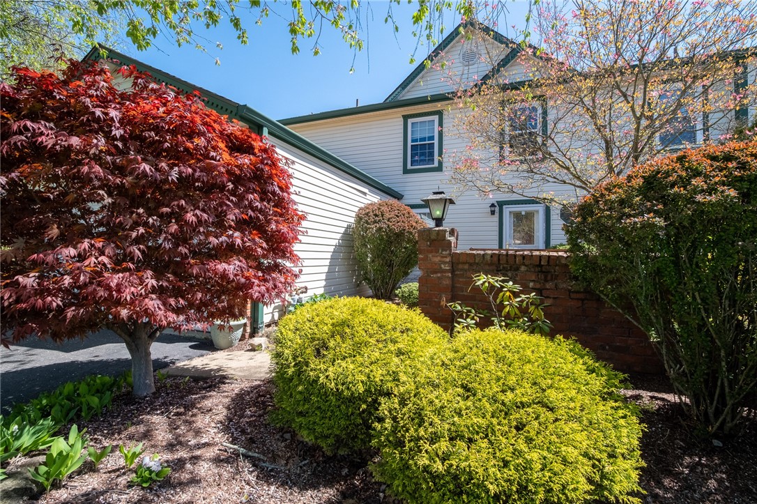 1437 Yorktown Dr, Cecil, Pennsylvania image 2