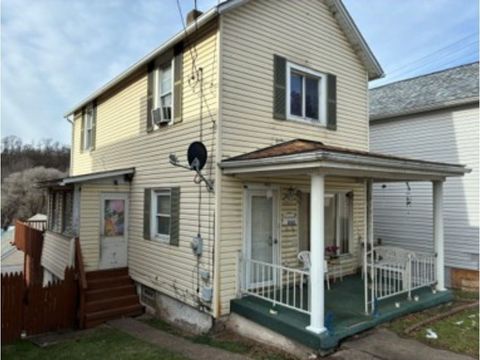 2602 Liberty Way Liberty Boro PA 15133