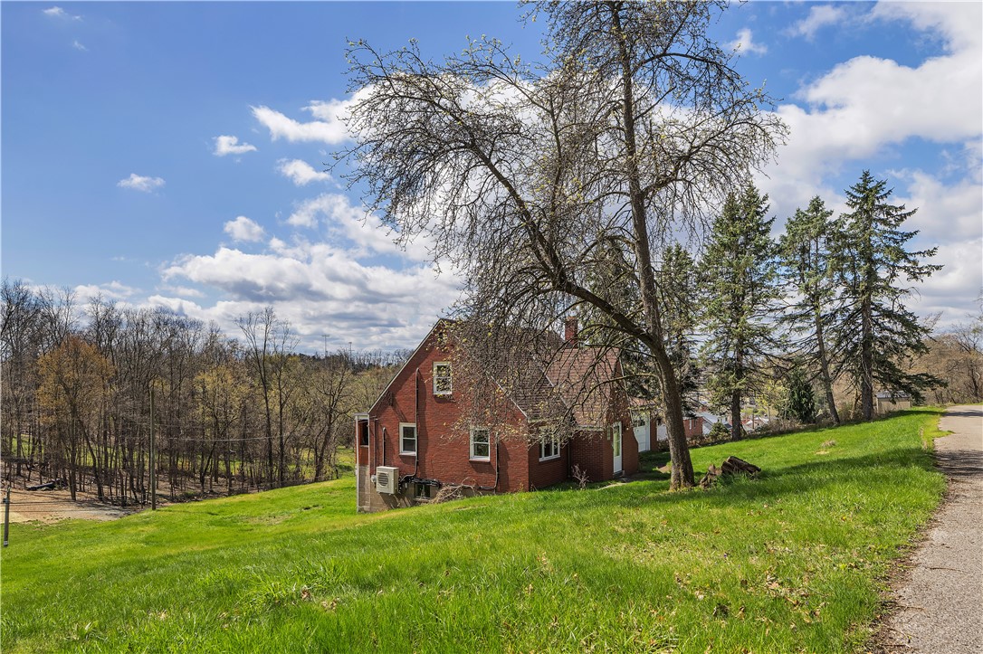 3530 Ridgeway Dr, Bethel Park, Pennsylvania image 2
