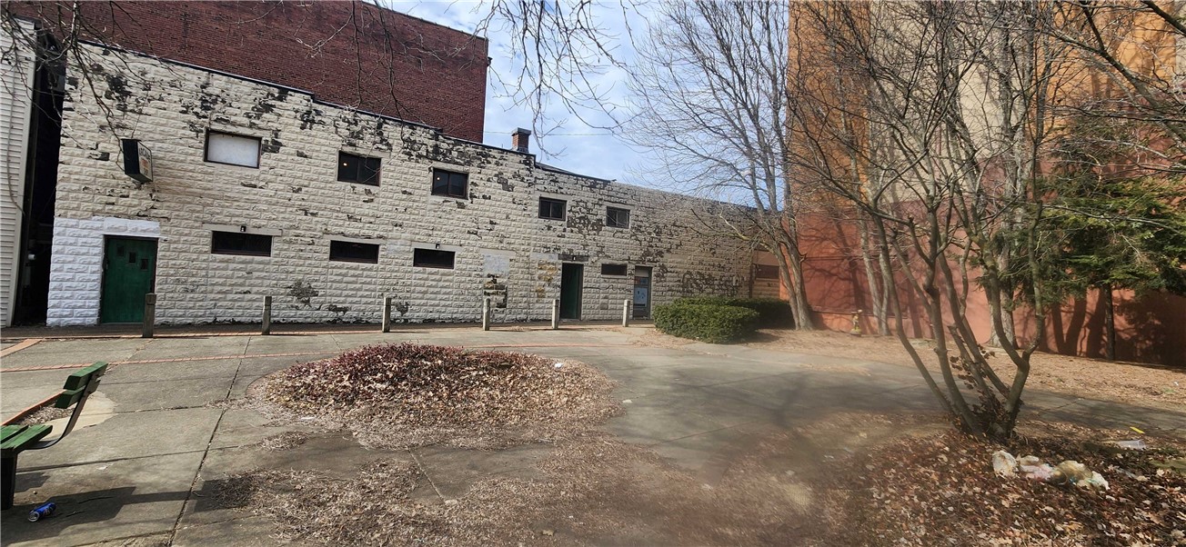 Sharon, Pennsylvania 16146, United States, ,Commercial,Active,86583