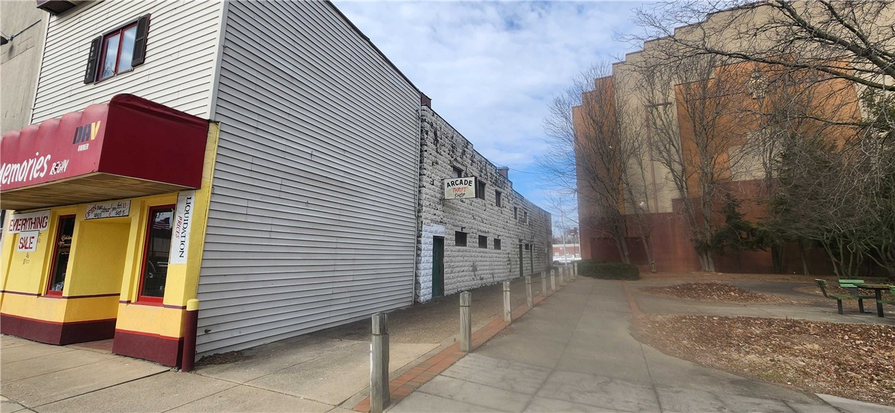 Sharon, Pennsylvania 16146, United States, ,Commercial,Active,86583