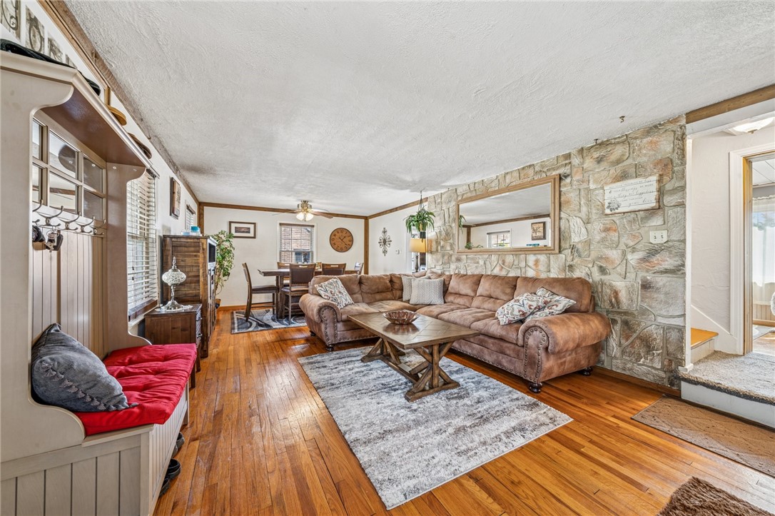 1525 6th Ave Ave, Beaver Falls, Pennsylvania image 5