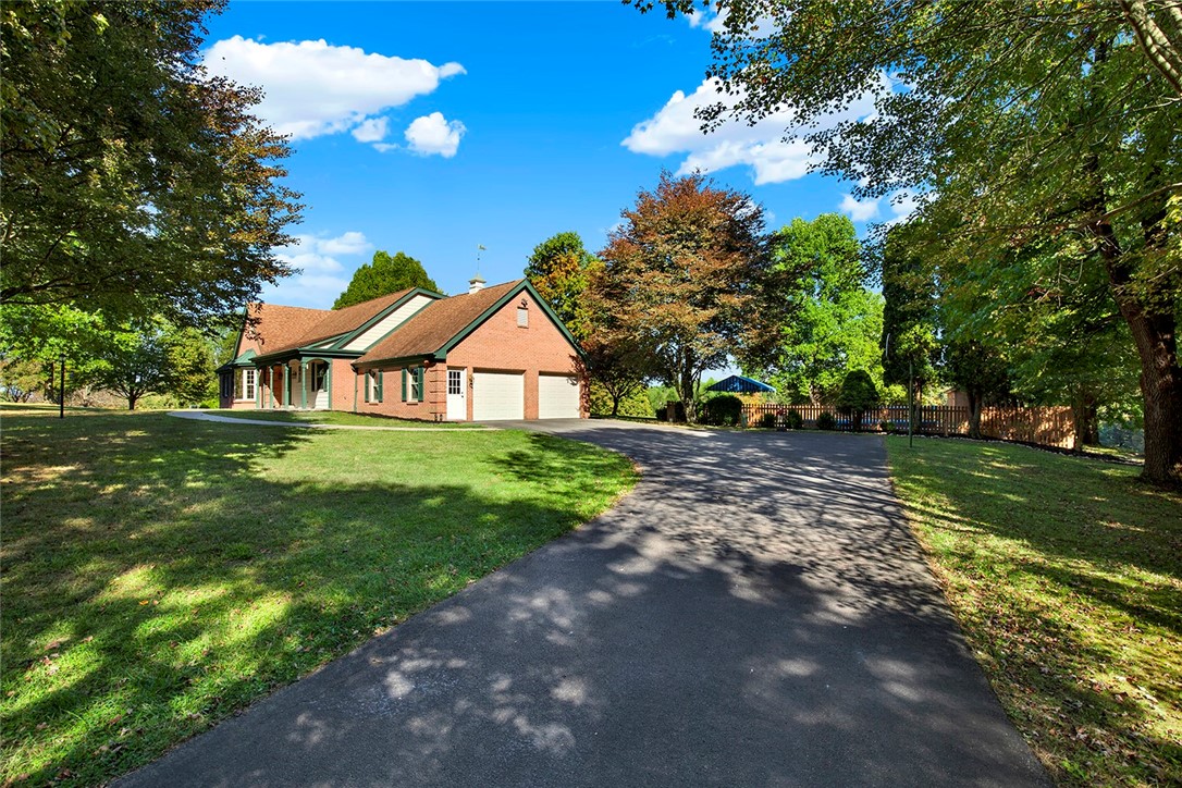 126 Fieldstone LN