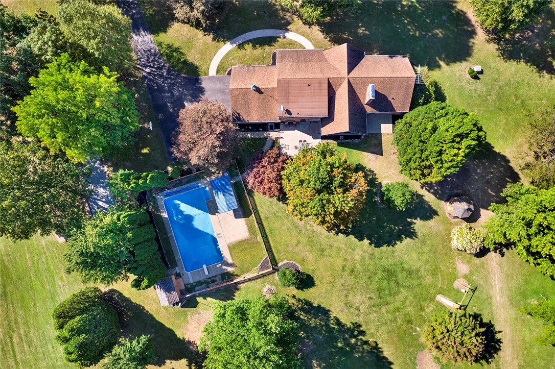 126 Fieldstone LN