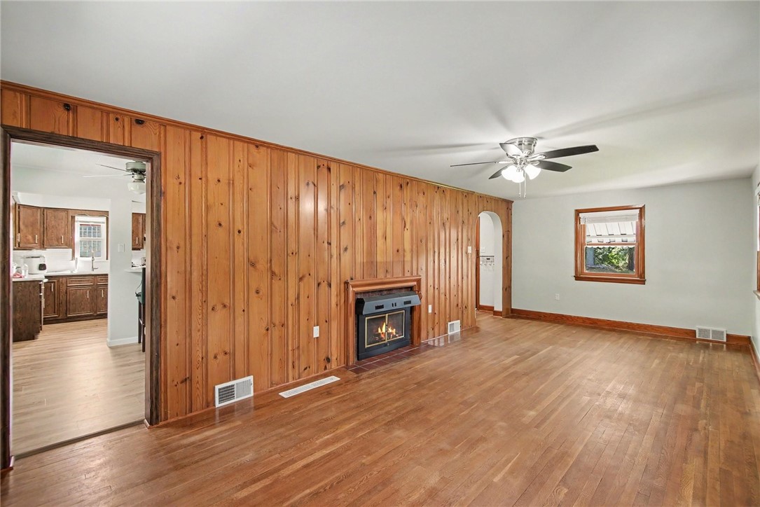 103 Hoover Blvd