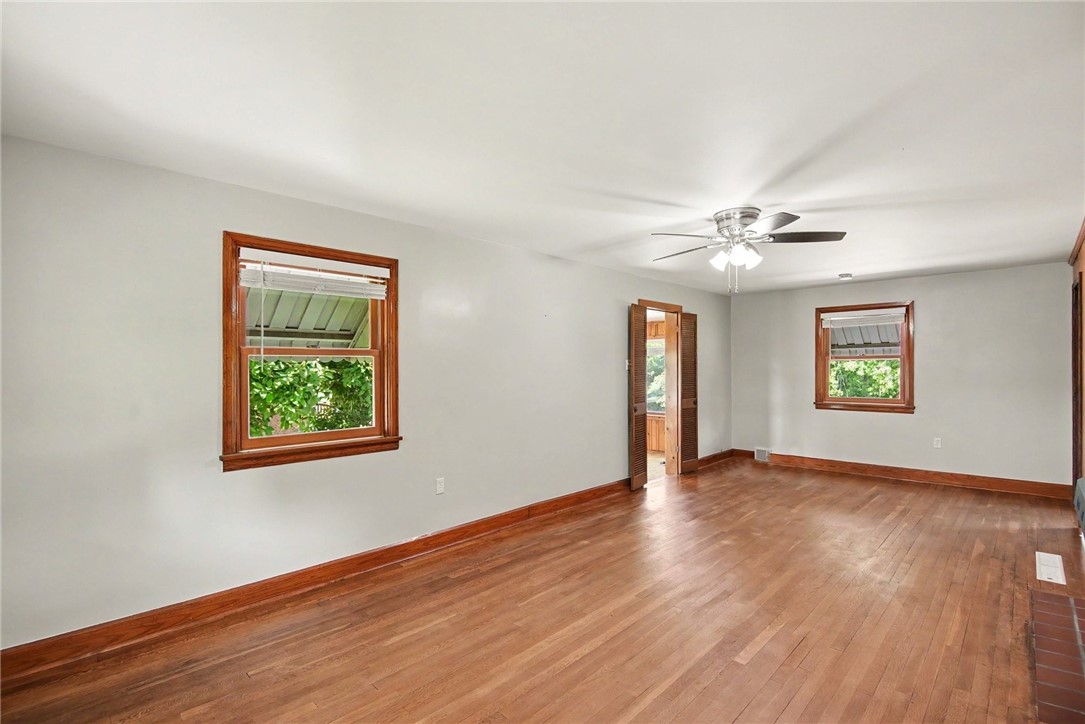 103 Hoover Blvd