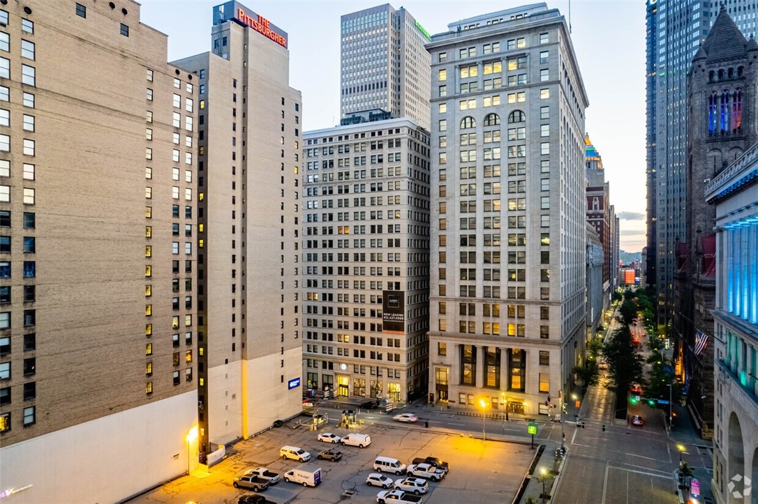 Downtown Pgh, Pennsylvania 15219, United States, 2 Bedrooms Bedrooms, ,2 BathroomsBathrooms,Residential,Active,126871