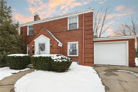 Photo of 1315 Bower Hill Rd, Pittsburgh, PA 15243 (MLS # 1743387)