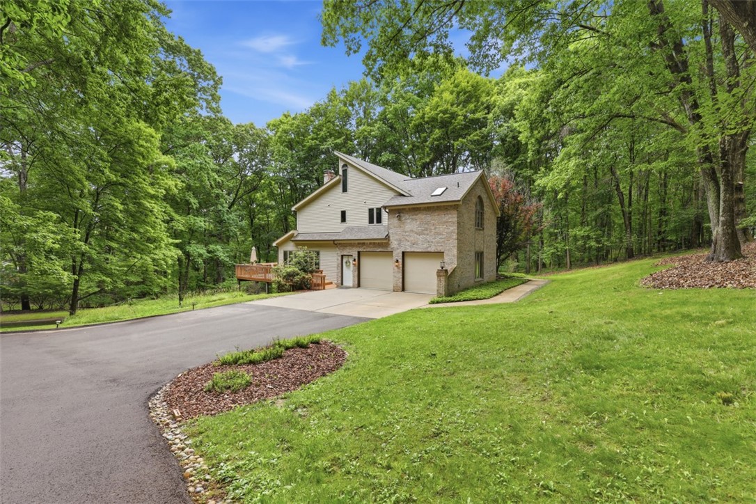1012 Victoria Place