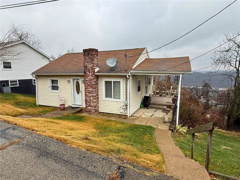Photo of 14 Lavonne Ave, Charleroi, PA 15022 (MLS # 1731664)