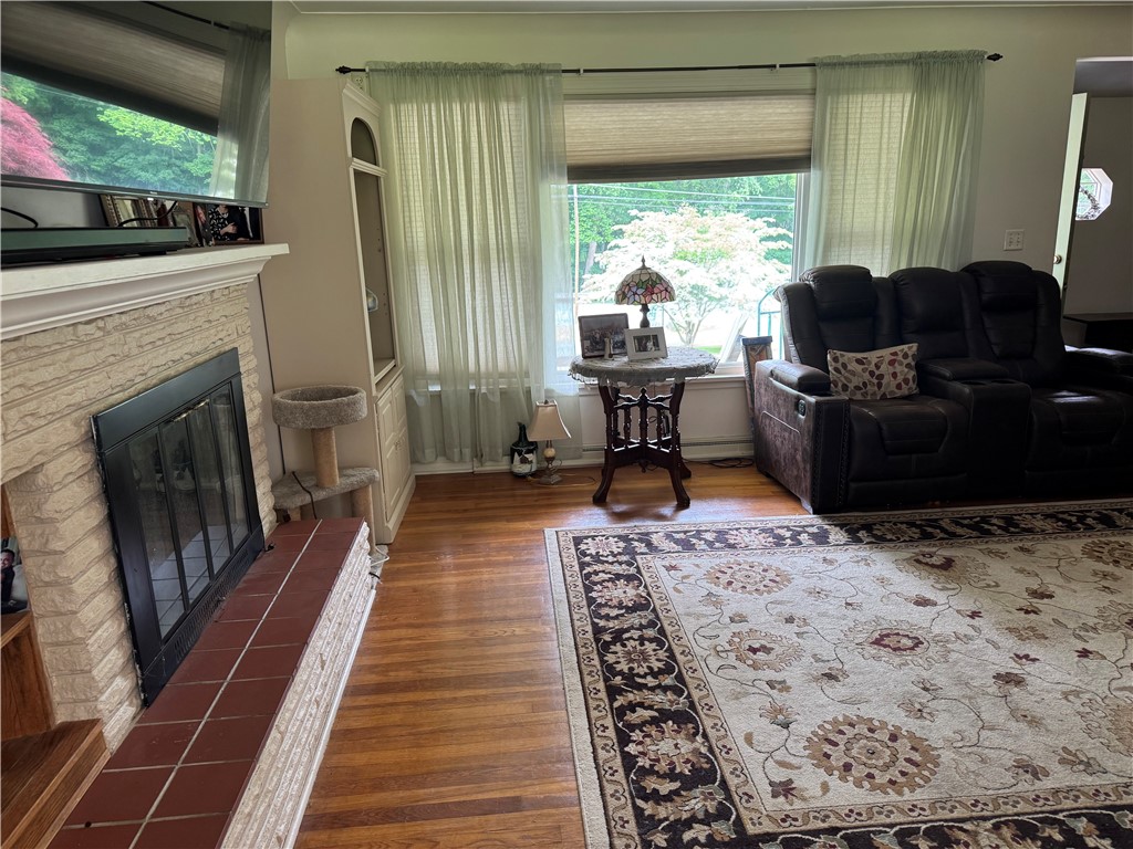 Pulaski Twp - Law, Pennsylvania 16143, United States, 3 Bedrooms Bedrooms, ,2 BathroomsBathrooms,Residential,Contingent,148941