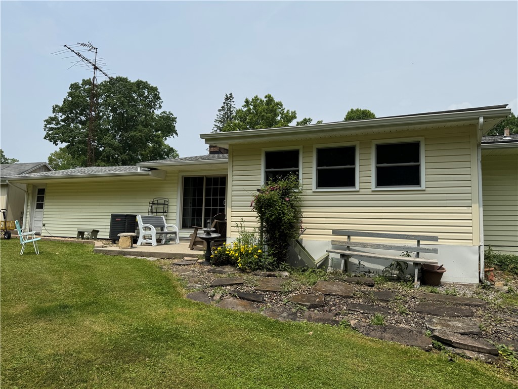Pulaski Twp - Law, Pennsylvania 16143, United States, 3 Bedrooms Bedrooms, ,2 BathroomsBathrooms,Residential,Contingent,148941