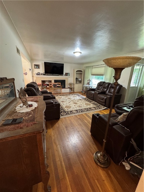 Pulaski Twp - Law, Pennsylvania 16143, United States, 3 Bedrooms Bedrooms, ,2 BathroomsBathrooms,Residential,Contingent,148941