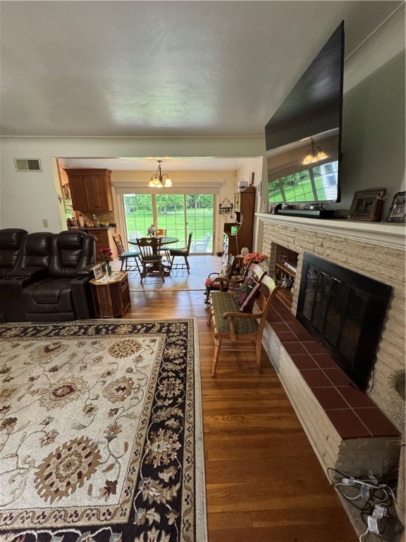 Pulaski Twp - Law, Pennsylvania 16143, United States, 3 Bedrooms Bedrooms, ,2 BathroomsBathrooms,Residential,Contingent,148941