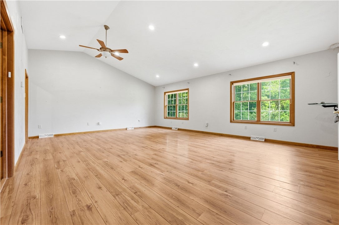 201 Russel Dr