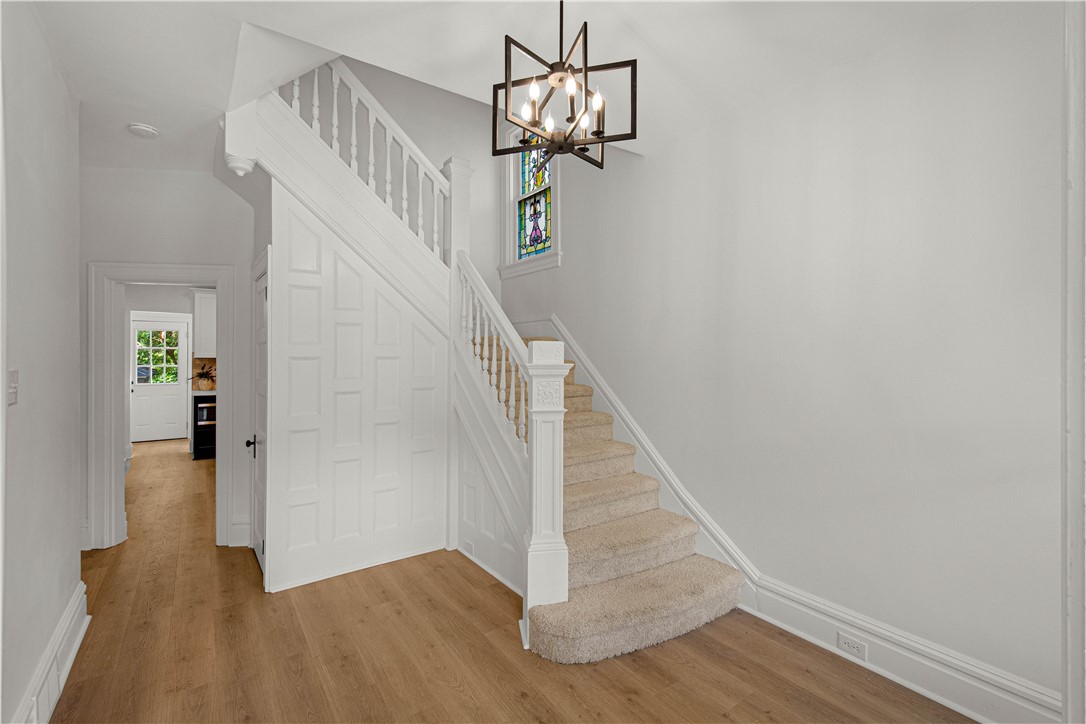 11 Dinsmore Ave