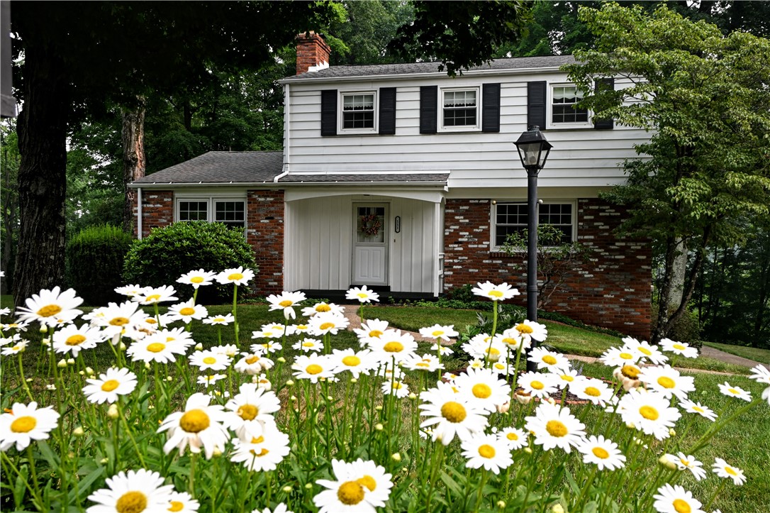 111 Saint Andrews Circle