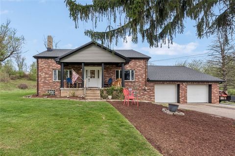 Photo of 1495 Renton Rd, Pittsburgh, PA 15239 (MLS # 1748128)