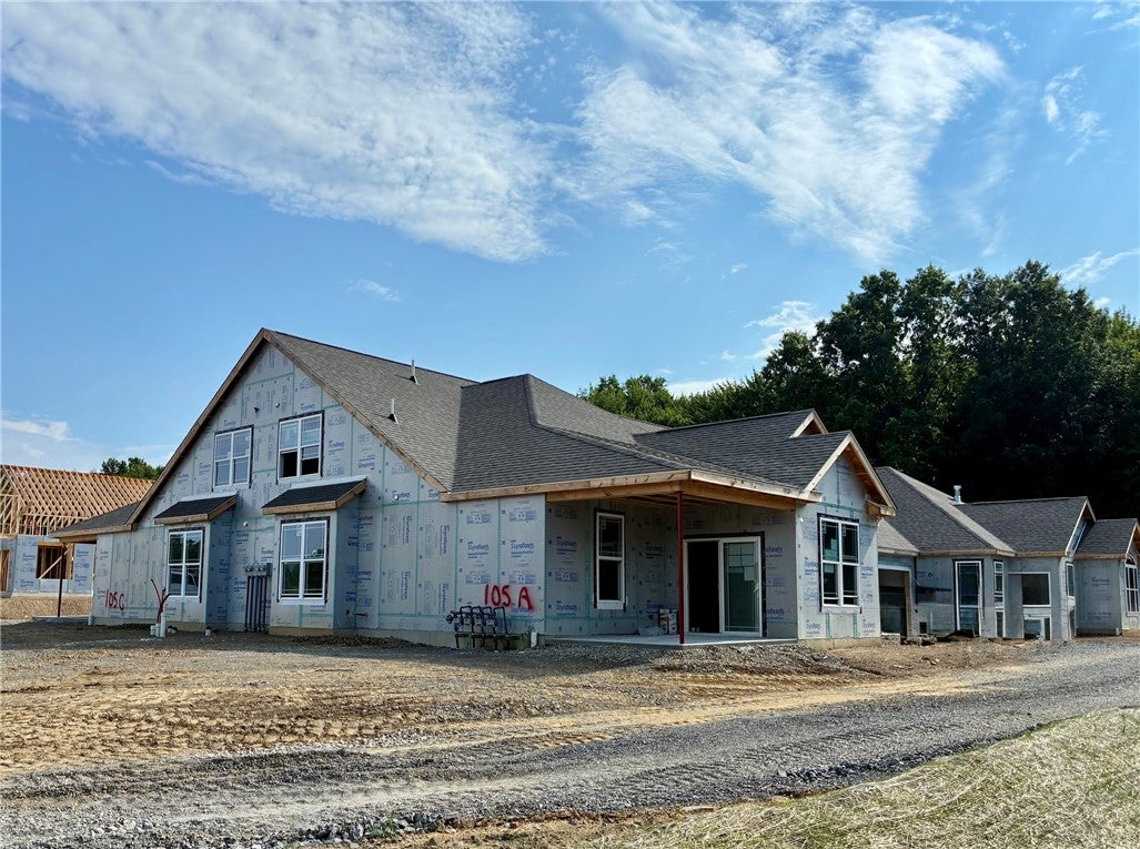 Photo 1 of 32 — 134 Independence Drive 105A, Jefferson Twp, PA 16023