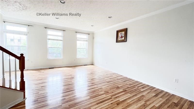 2005 Village Run Rd