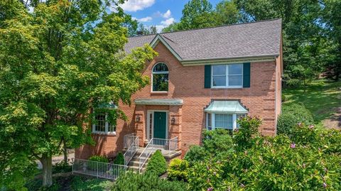 2403 Ramblewood Dr Franklin Park PA 15090