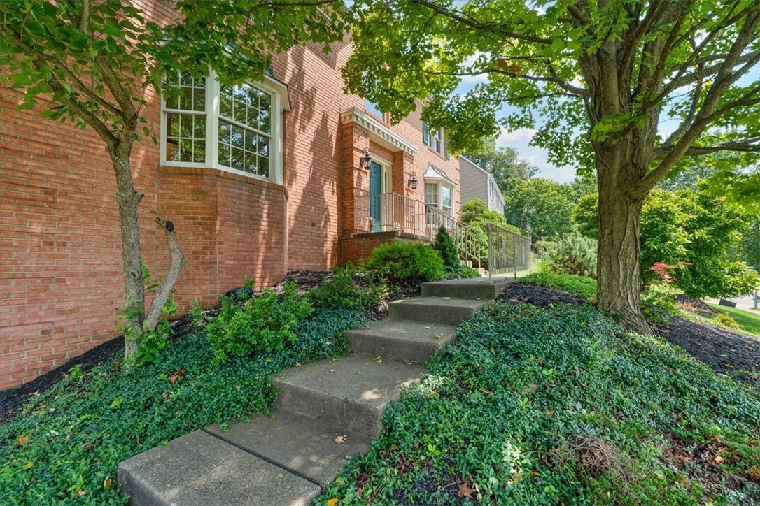 2403 Ramblewood Dr