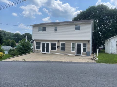 Photo of 418 Gompers Avenue, Indiana Boro, PA 15701 (MLS # 1730037)