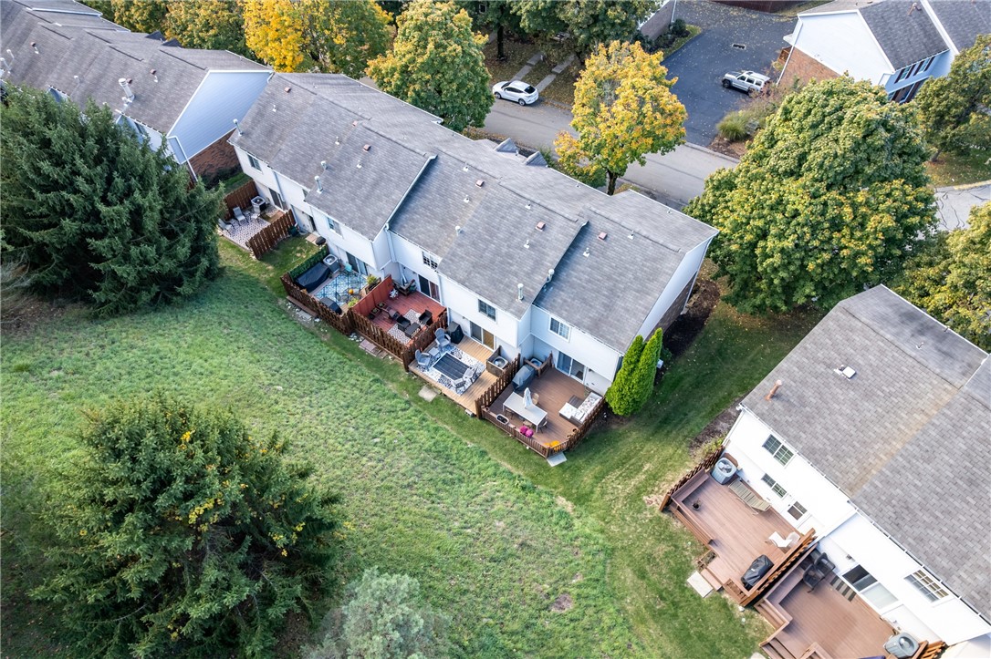 Castle Shannon, Pennsylvania 15234, United States, 2 Bedrooms Bedrooms, ,2 BathroomsBathrooms,Residential,Active,232199