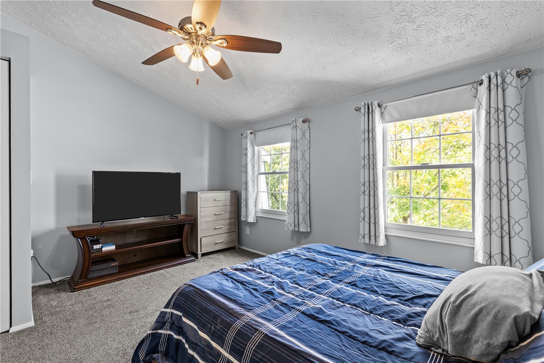 Castle Shannon, Pennsylvania 15234, United States, 2 Bedrooms Bedrooms, ,2 BathroomsBathrooms,Residential,Active,232199