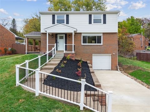 Photo of 1714 Oblock Rd, Pittsburgh, PA 15239 (MLS # 1745414)