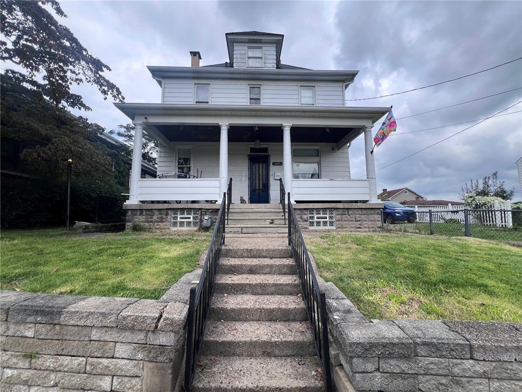 1415 Maple Ave