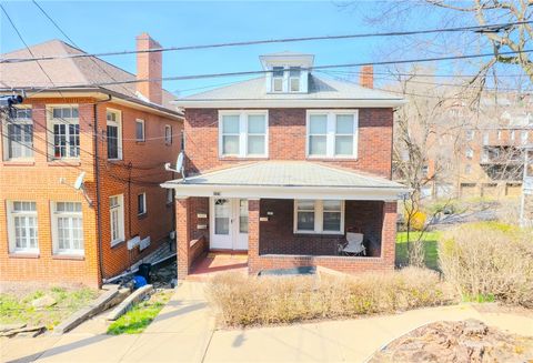 Photo of 121 Sumner Ave, Pittsburgh, PA 15221 (MLS # 1746069)