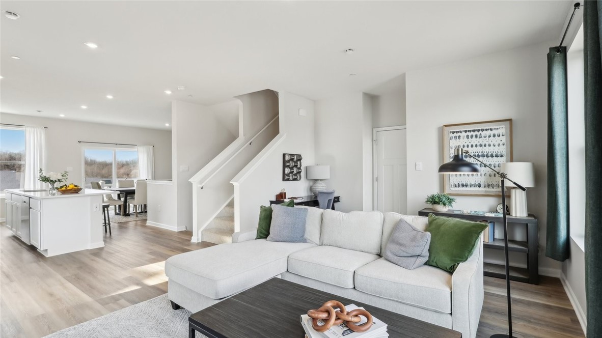 175 Laurel Hills Dr