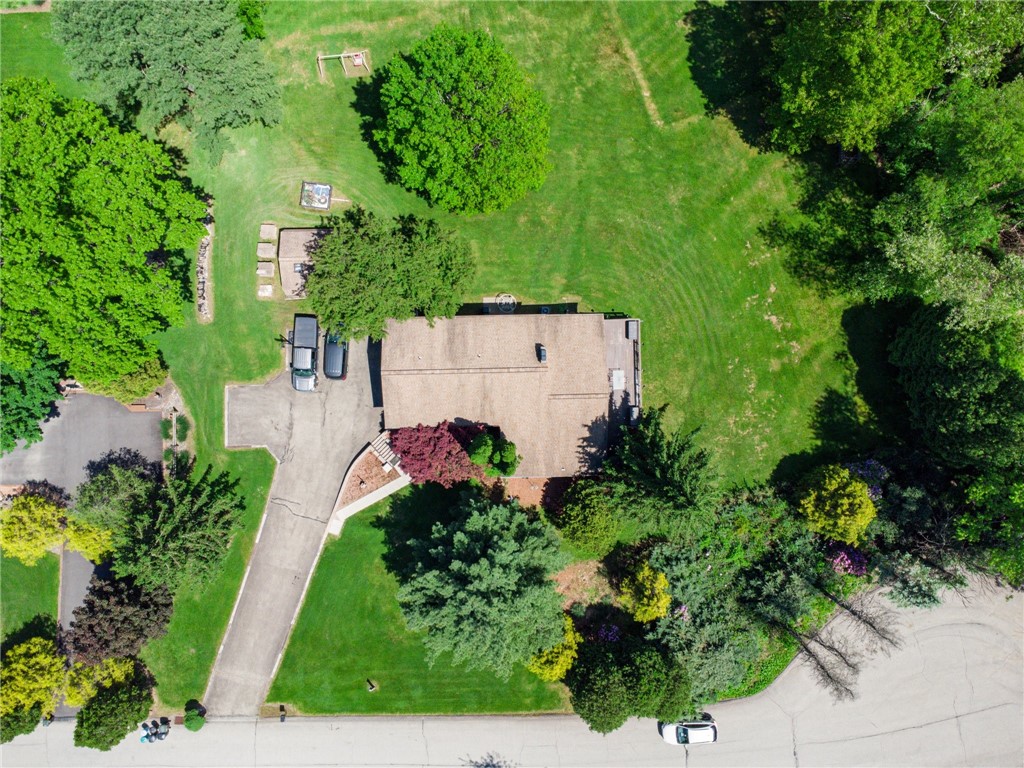 4004 Mayflower Court