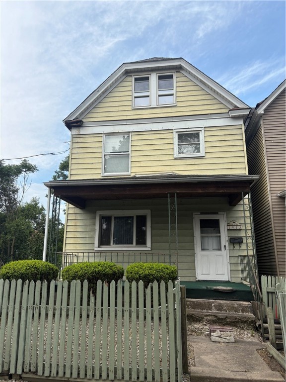 Arnold, Pennsylvania 15068, United States, 5 Bedrooms Bedrooms, ,1 BathroomBathrooms,Residential,Active,189499 Arnold, Pennsylvania 15068, United States, 5 Bedrooms Bedrooms, ,1 BathroomBathrooms,Residential,Active,189499