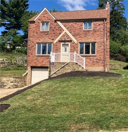 1041 Dallett Rd Whitehall PA 15227