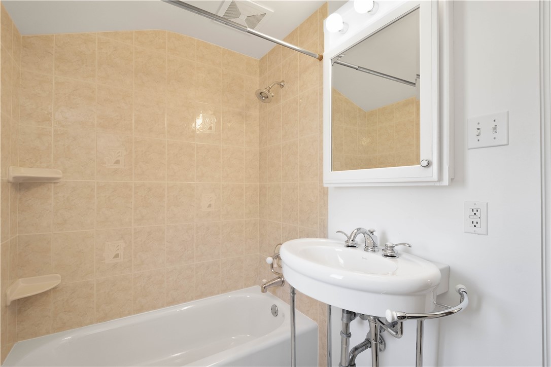 Bridgeville, Pennsylvania 15017, United States, 3 Bedrooms Bedrooms, ,3 BathroomsBathrooms,Residential,Active,155297