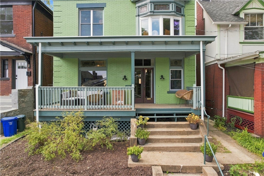 631 Chislett St