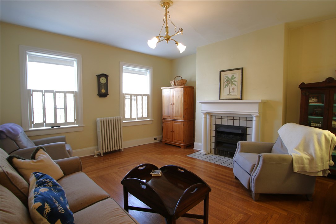 525 W Main Street St, Monongahela, Pennsylvania image 2