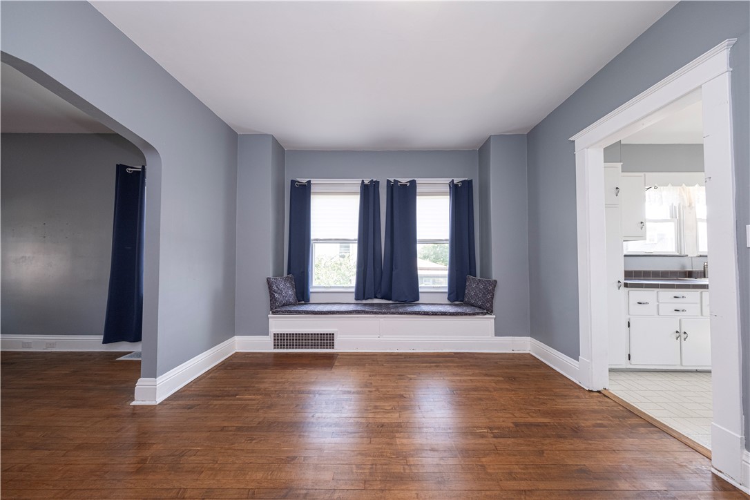 West View, Pennsylvania 15229, United States, 3 Bedrooms Bedrooms, ,2 BathroomsBathrooms,Residential,Active,190620