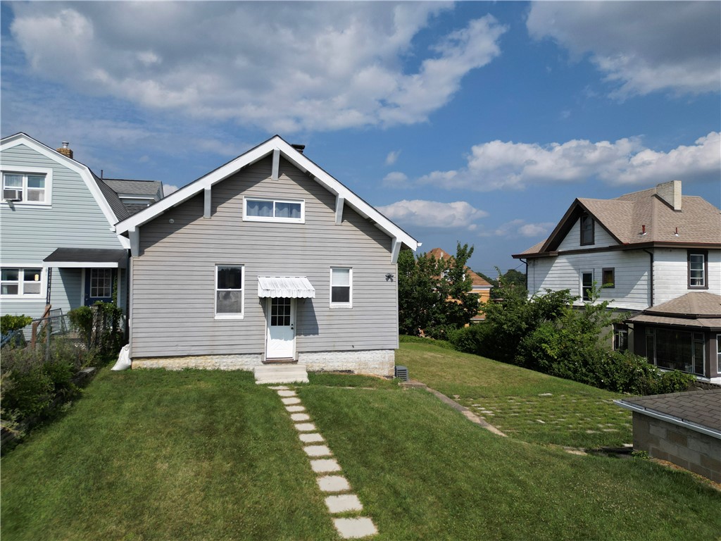 West View, Pennsylvania 15229, United States, 3 Bedrooms Bedrooms, ,2 BathroomsBathrooms,Residential,Active,190620