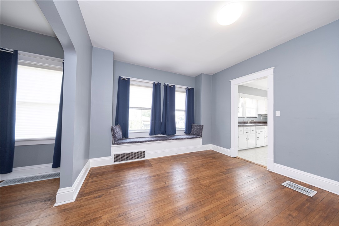 West View, Pennsylvania 15229, United States, 3 Bedrooms Bedrooms, ,2 BathroomsBathrooms,Residential,Active,190620