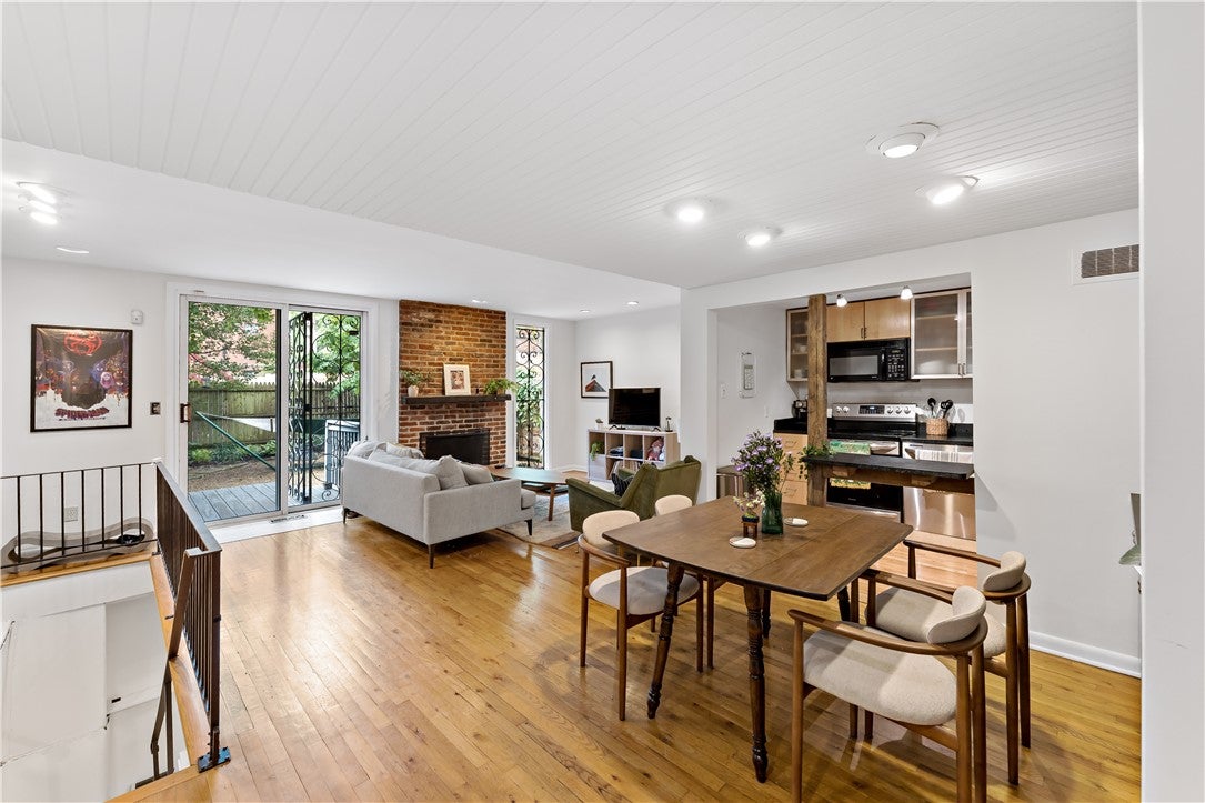 342 Denniston St 1
