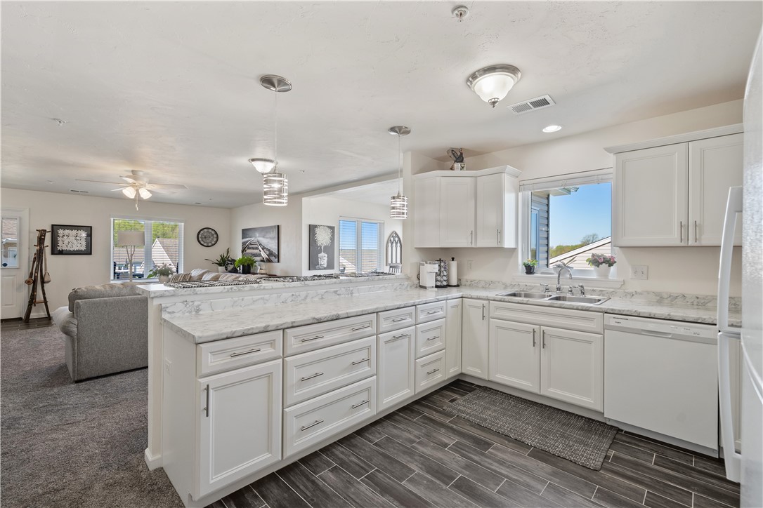 Derry Twp, Pennsylvania 15650, United States, 2 Bedrooms Bedrooms, ,2 BathroomsBathrooms,Residential,Active,28572